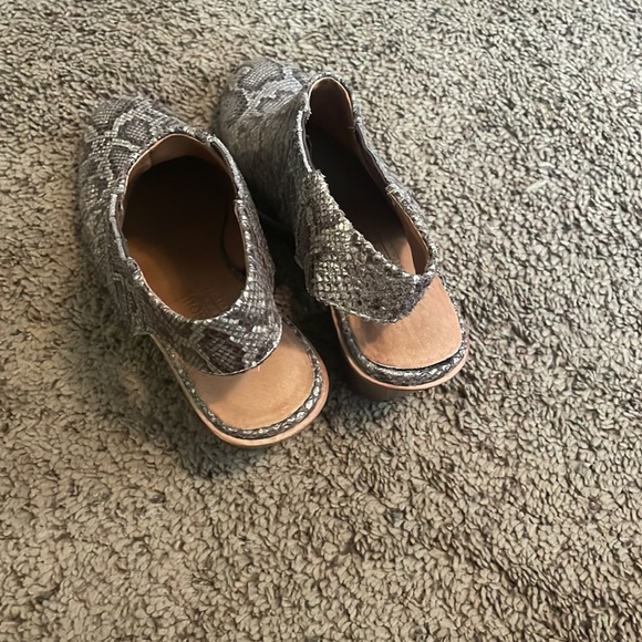 Kenneth Cole Gentle Souls Booties - Picture 3 of 3